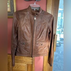 Bernardo Classic Women’s Camel Brown Color Leather Jacket Size XS